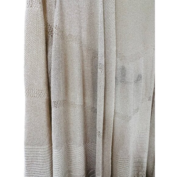 ✌️ 2/$40 ✌️ Chico's Long Gold Shimmer Cardigan with V Pattern sz Petite Small - Picture 2 of 8